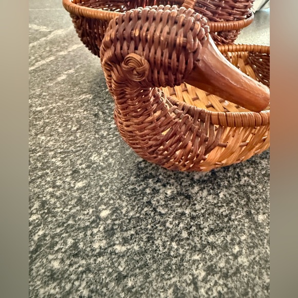 Vintage Wicker Duck Nesting Baskets - Picture 3 of 7